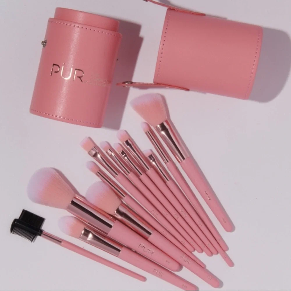 Pür Cosmetics Pink Signature Travel Essentials Brushes in Protective Case